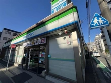 【神奈川県/横浜市南区新川町】スタジオデン横濱吉野町II ファミリーマート 横浜新川町店（現地より約200m）