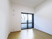 【神奈川県/横浜市鶴見区市場上町】コープ野村バードウッド鶴見 3番館 洋室：約5.5帖