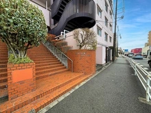 【神奈川県/川崎市宮前区有馬】鷺沼さくら公園スカイマンション アプローチ