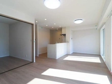 【神奈川県/相模原市中央区清新】クリオ相模原伍番館 LDK：（左）洋室