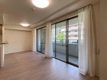 【神奈川県/川崎市宮前区犬蔵】ライオンズたまプラーザ美しの森 リビング・ダイニング