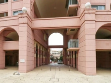 【神奈川県/横浜市瀬谷区五貫目町】マークスプリングスメゾン A棟 アプローチ