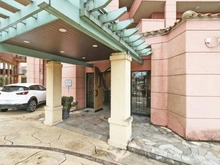 【神奈川県/横浜市瀬谷区五貫目町】マークスプリングスメゾン A棟 エントランス