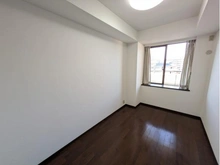 【神奈川県/横浜市泉区緑園】サン・ステージ緑園都市東の街2番館 洋室：約5.1帖