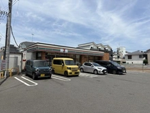 【神奈川県/横浜市瀬谷区瀬谷】瀬谷ハイツ A棟 セブン-イレブン 横浜瀬谷4丁目店（現地より約176m）
