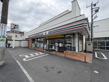 【神奈川県/横浜市泉区新橋町】新橋ハイツ 1号棟 セブン-イレブン　横浜泉新橋町店（現地より約721m）