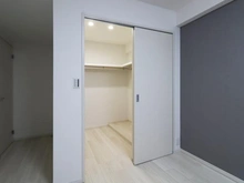 【神奈川県/横浜市港南区日野】クイーンズガーデン サウスコートレジデンス ウォークインクローゼット