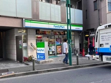 【東京都/世田谷区上野毛】ライオンズマンション上野毛 A棟 ファミリーマート上野毛駅前店（現地より約600m）