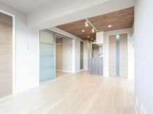 【東京都/大田区北千束】北千束スカイマンション LDK：左側洋室約4帖