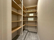 【神奈川県/藤沢市片瀬海岸】片瀬東映マンション シューズインクローゼット