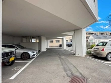 【神奈川県/藤沢市片瀬海岸】片瀬東映マンション 駐車場