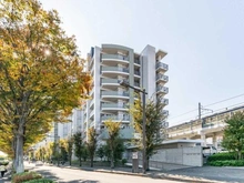 【神奈川県/横浜市泉区和泉中央南】グレーシアシティ横浜いずみ中央ステーションアリーナ 外観