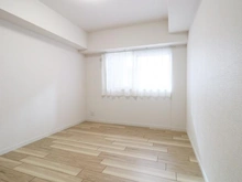 【神奈川県/川崎市高津区溝口】朝日クレス・パリオ溝の口 洋室：約5.9帖