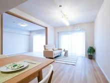 【神奈川県/川崎市多摩区堰】メゾンドール多摩川 リビング・ダイニング：左：洋室約7.9帖