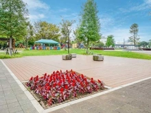 【東京都/港区港南】ワールドシティタワーズ　アクアタワー  港南緑水公園（現地より約80m）