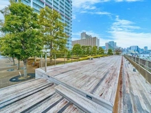 【東京都/港区港南】ベイクレストタワー 敷地内：シーサイドデッキ