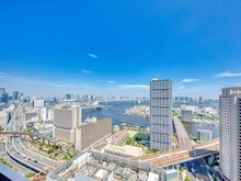 【東京都/港区港南】フェイバリッチタワー品川 眺望：バルコニー東側から