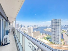 【東京都/港区港南】フェイバリッチタワー品川 眺望：バルコニー東側から