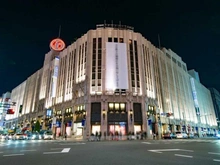 【東京都/新宿区富久町】ローレルコート新宿タワー 伊勢丹新宿（現地より約1,010m）：