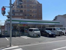 【神奈川県/川崎市中原区市ノ坪】プラウド元住吉 ファミリーマート川崎苅宿店(現地より約60m):