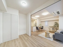 【東京都/新宿区四谷三栄町】ジオ四谷三栄町 洋室：奥：LDK