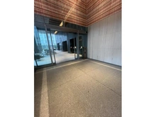 【大阪府/大阪市中央区久太郎町】ローレルタワー堺筋本町 共用部