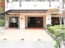 【大阪府/大阪市天王寺区上本町】ハイネス上本町 アプローチ