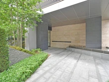 【大阪府/大阪市中央区東心斎橋】ブランズタワー・ウェリス心斎橋NORTH アプローチ