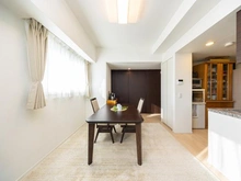 【東京都/江東区大島】プラウド大島セントラル リビング・ダイニング：約13.3帖