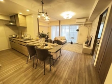 【東京都/江東区亀戸】プラウドタワー亀戸クロス ゲートタワー リビング・ダイニング：（左奥）洋室