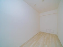 【東京都/墨田区緑】ミルーナヒルズ錦糸町 洋室：約4.3帖
