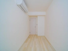【東京都/墨田区緑】ミルーナヒルズ錦糸町 洋室：約4.3帖