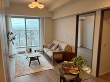 【東京都/江東区亀戸】プラウドタワー亀戸クロス ゲートタワー棟 リビング・ダイニング：※家具・調度品等は販売価格に含まれておりません