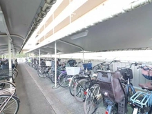 【東京都/足立区大谷田】ボナハイツ中川 3号棟 駐輪場