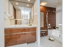 【兵庫県/伊丹市昆陽東】プラウドシティ伊丹 洗面所