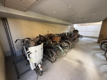 【兵庫県/尼崎市南塚口町】ワコーレアベニュー塚口 駐輪場