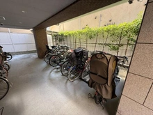 【兵庫県/尼崎市南塚口町】ワコーレアベニュー塚口 駐輪場