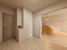 【兵庫県/尼崎市南塚口町】プラウド阪急塚口駅前 洋室