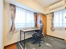 【大阪府/吹田市新芦屋下】プラウド吹田新芦屋 洋室