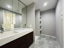 【大阪府/大阪市港区南市岡】キングスクエア ランドレックスC棟 洗面所