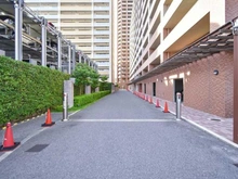 【大阪府/大阪市港区南市岡】キングスクエア ランドレックスC棟 敷地内