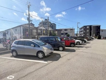【兵庫県/尼崎市稲葉荘】ルネ武庫川 駐車場