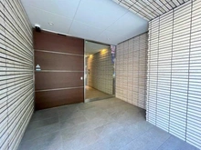 【大阪府/大阪市北区南森町】クレヴィア南森町THE FRONT アプローチ