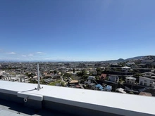 【兵庫県/宝塚市山手台東】ジオグランデ宝塚山手台センターコート 眺望：ルーフバルコニーからの眺望です