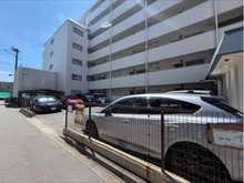【大阪府/吹田市垂水町】財形江坂ハイツ 駐車場