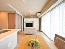 【兵庫県/尼崎市武庫之荘本町】レ・ジェイド武庫之荘本町 リビング・ダイニング