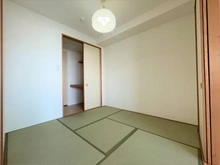 【千葉県/千葉市中央区中央港】グランスイートブルー ベイサイドレジデンス 和室