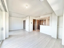 【千葉県/千葉市中央区長洲】プレミスト本千葉ステーションフロント LDK：(奥)洋室