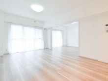 【千葉県/千葉市美浜区稲毛海岸】稲毛サンハイツ リビング・ダイニング：奥：洋室