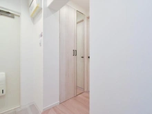 【千葉県/千葉市美浜区磯辺】磯辺第一住宅団地　18号棟 玄関